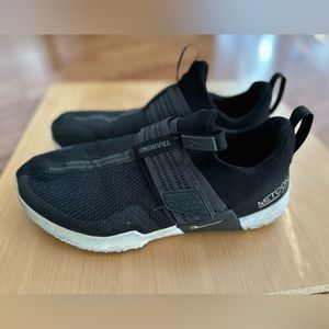 Nike Men’s Metcon Sport Size 11 1/2 in Black. Gently worn